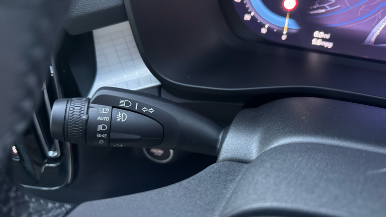 Volvo XC40 2.0 B3P Core 5dr Auto Petrol Estate